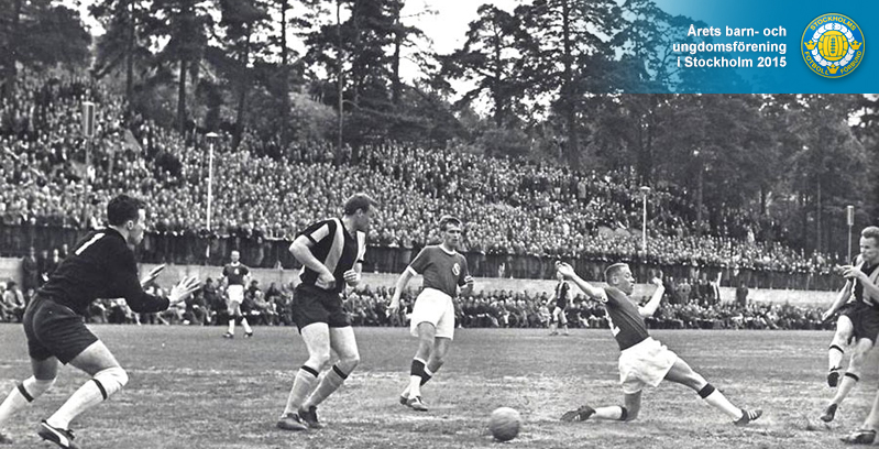 SIK-HAMMARBY IF PÅ SUNDBYBERGS IP 1964. NACKA GÖR MÅL INFÖR 4000 (foto: Hammarby IF:s arkiv)